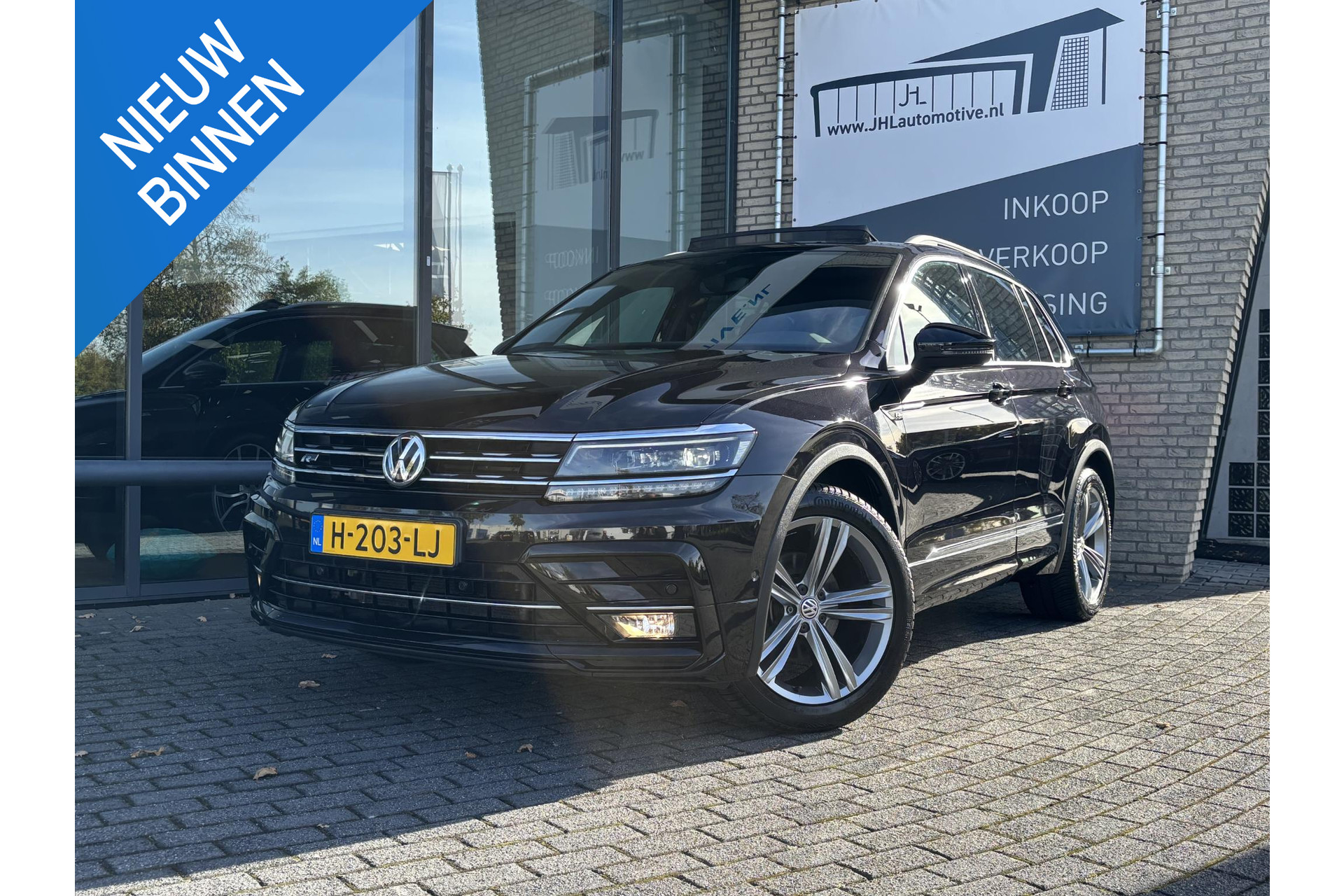 Volkswagen Tiguan 1.5 TSI Business R*ECC*CAM*ACC*HAAK*CARPLAY*NAVI*